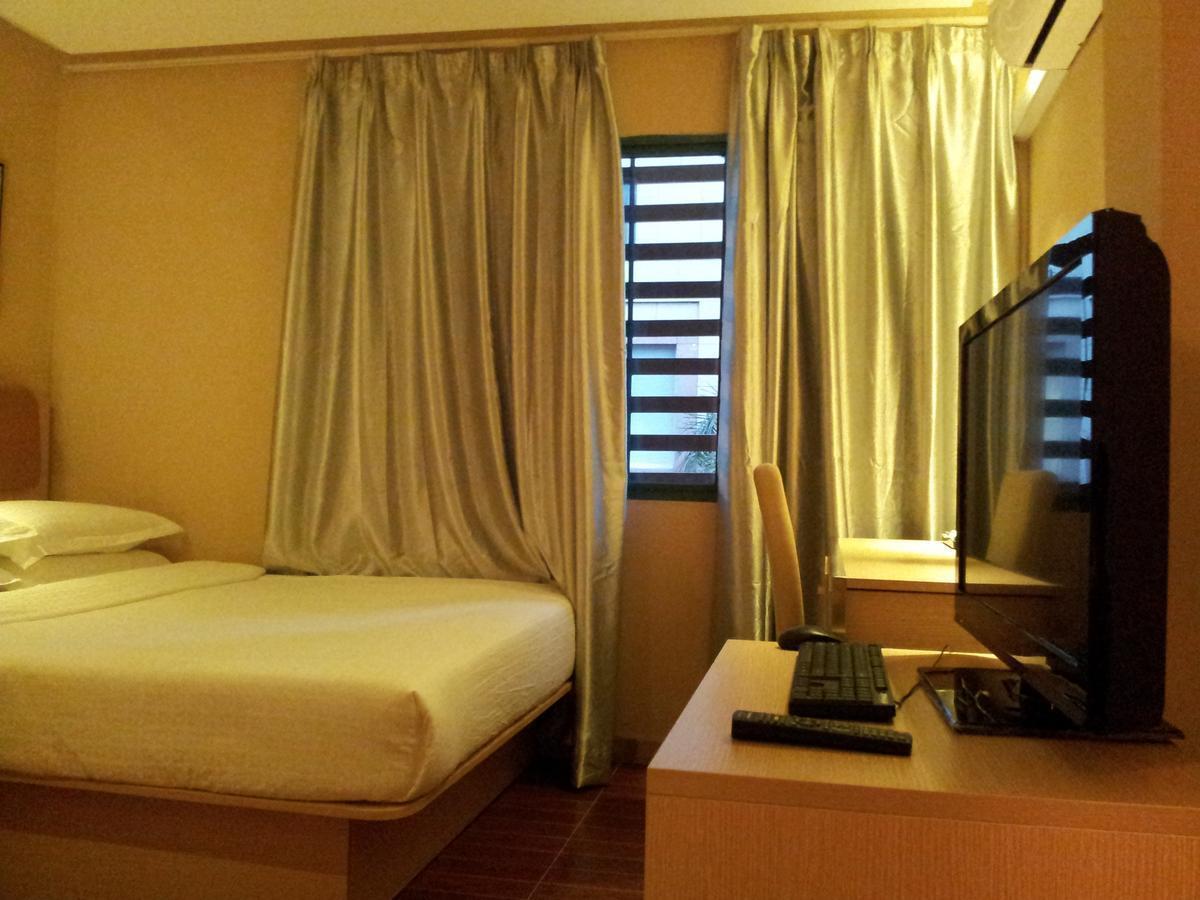Aira Hotel Kuala Lumpur Exterior photo