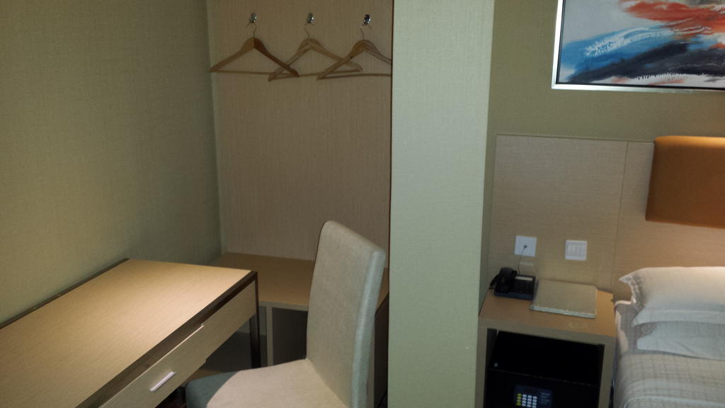 Aira Hotel Kuala Lumpur Room photo