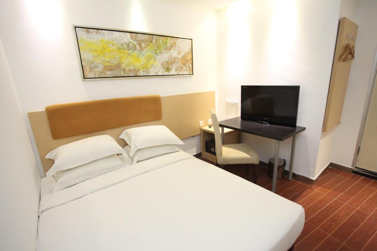 Aira Hotel Kuala Lumpur Exterior photo